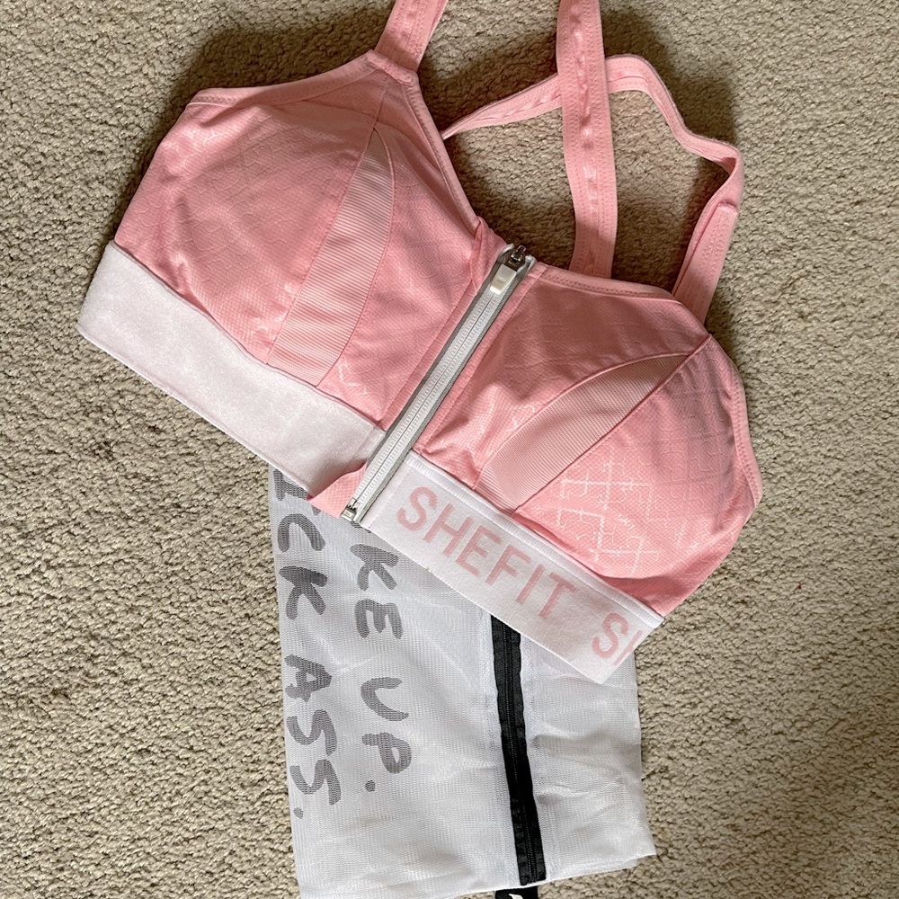 SheFit Luxe Sports Bra